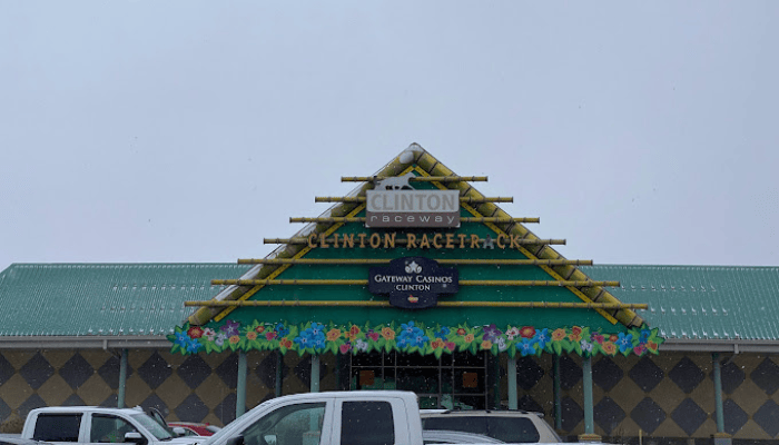 Gateway Casino Clinton outside