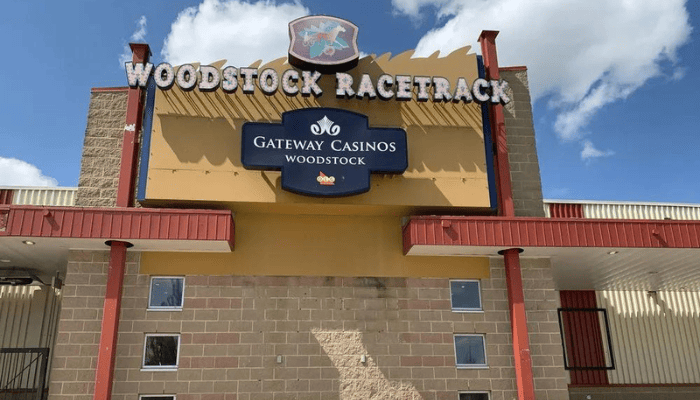 Woodstock Racetrack outside